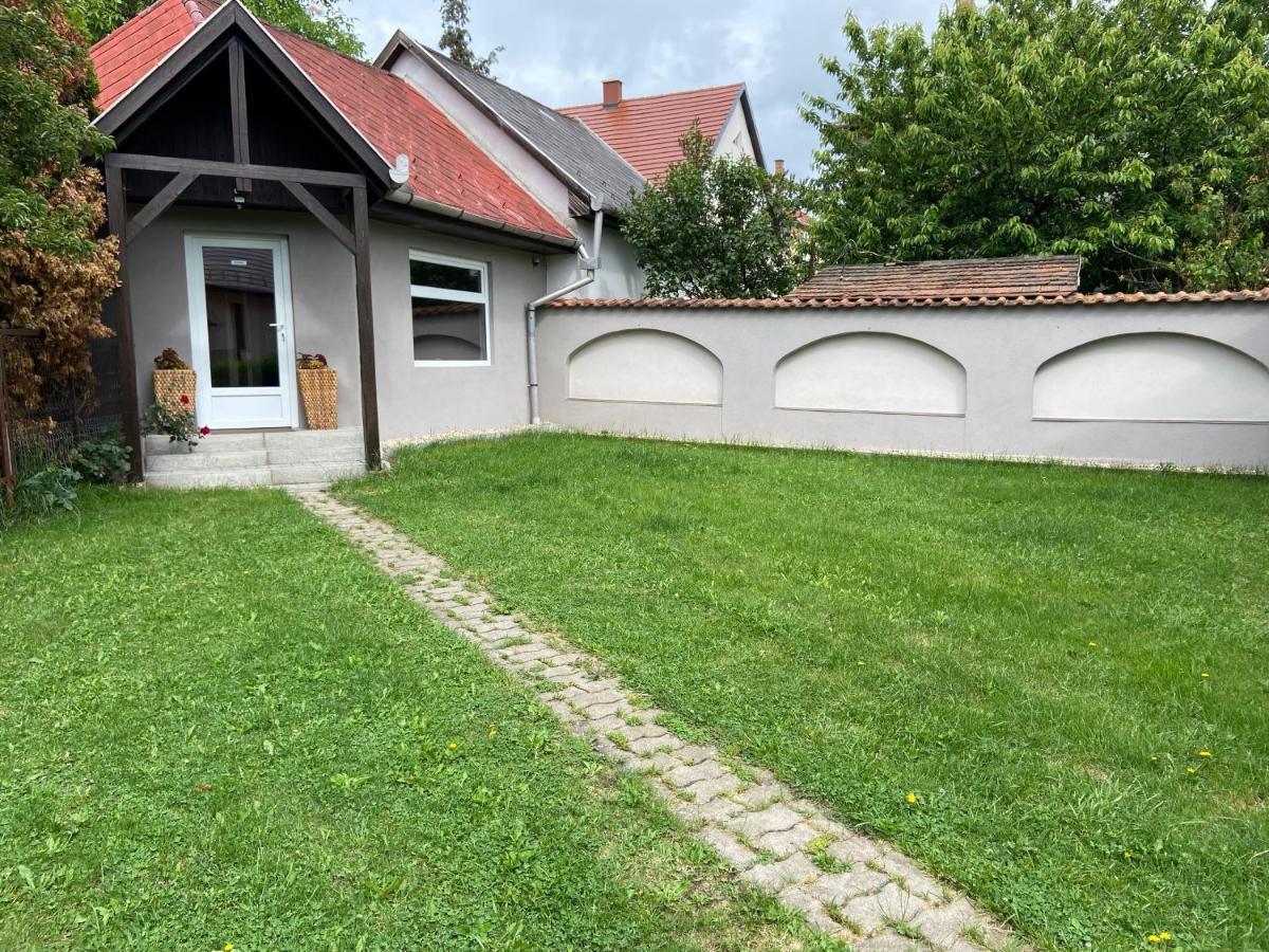 Hajdúhegy Vendégház Eger Esterno foto